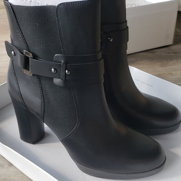 Geox Shoes - NWT Geox Anylla Leather Ankle Boots US10.5